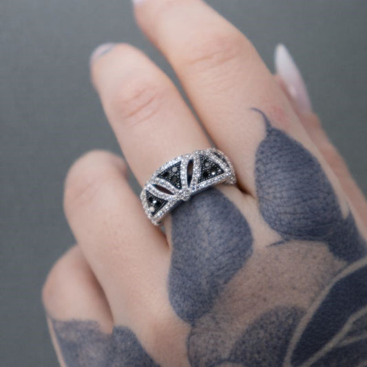Sterling Silver Black & White Diamonds Alternating Triangle Ring